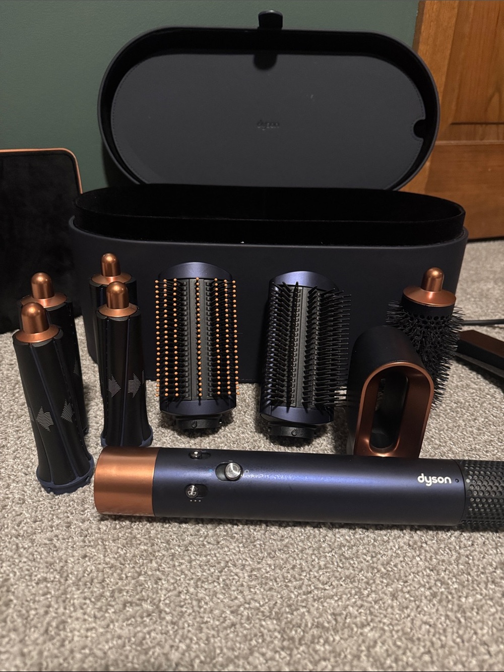 Dyson Airwrap Navy and Copper Hair Styling Set with Case - Picture 7 of 13